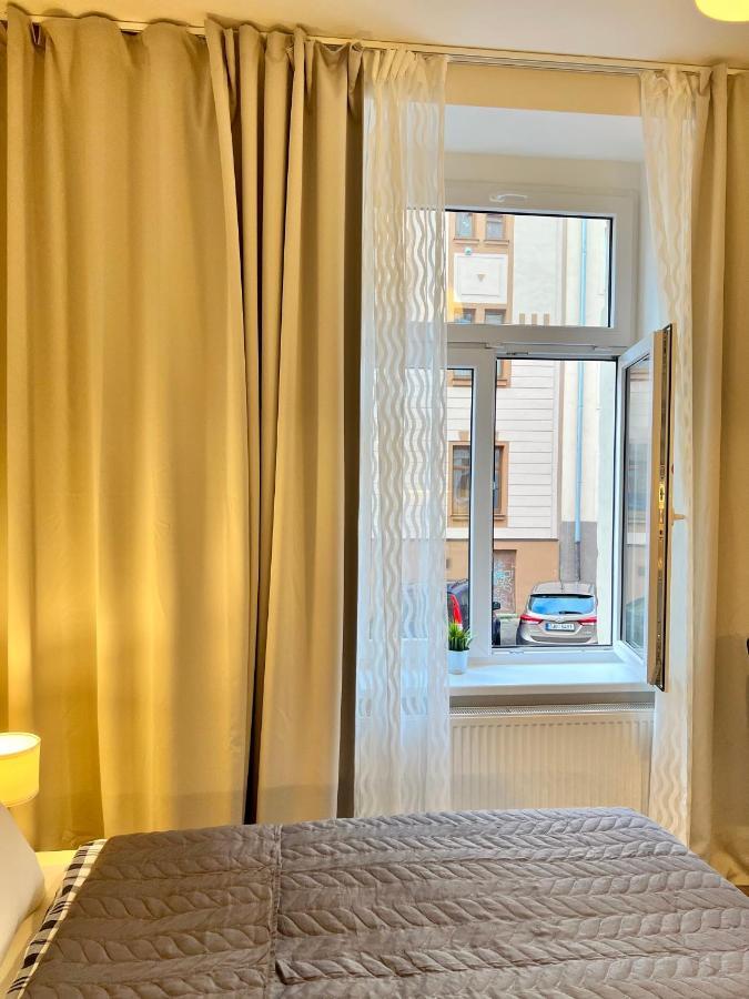 Maria Apartment Liben Praag Buitenkant foto
