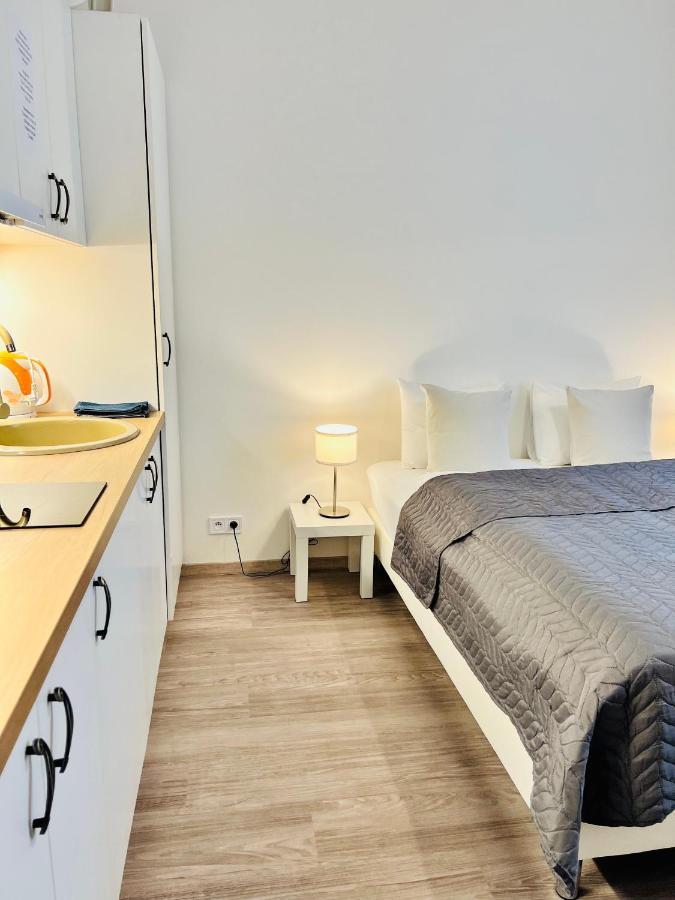 Maria Apartment Liben Praag Buitenkant foto